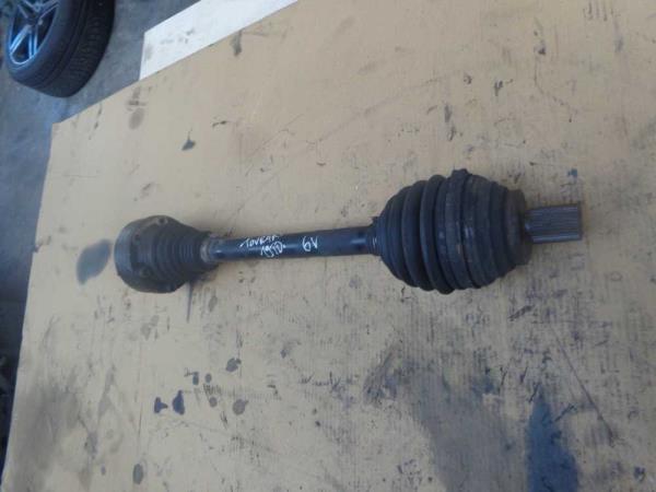 ARBRE DE TRANSMISSION AVANT GAUCHE VAG - Vue 1